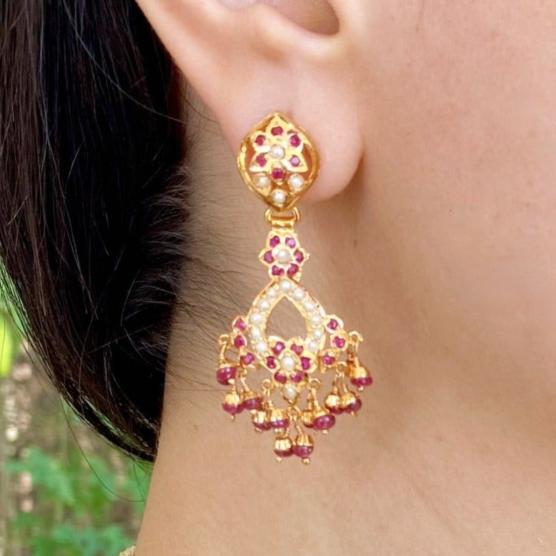 dainty indian chandbalis