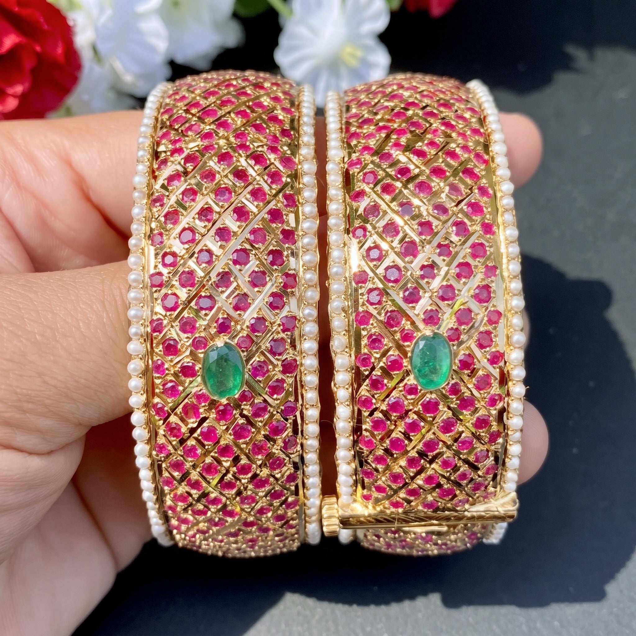 heritage joroa bangles in gold