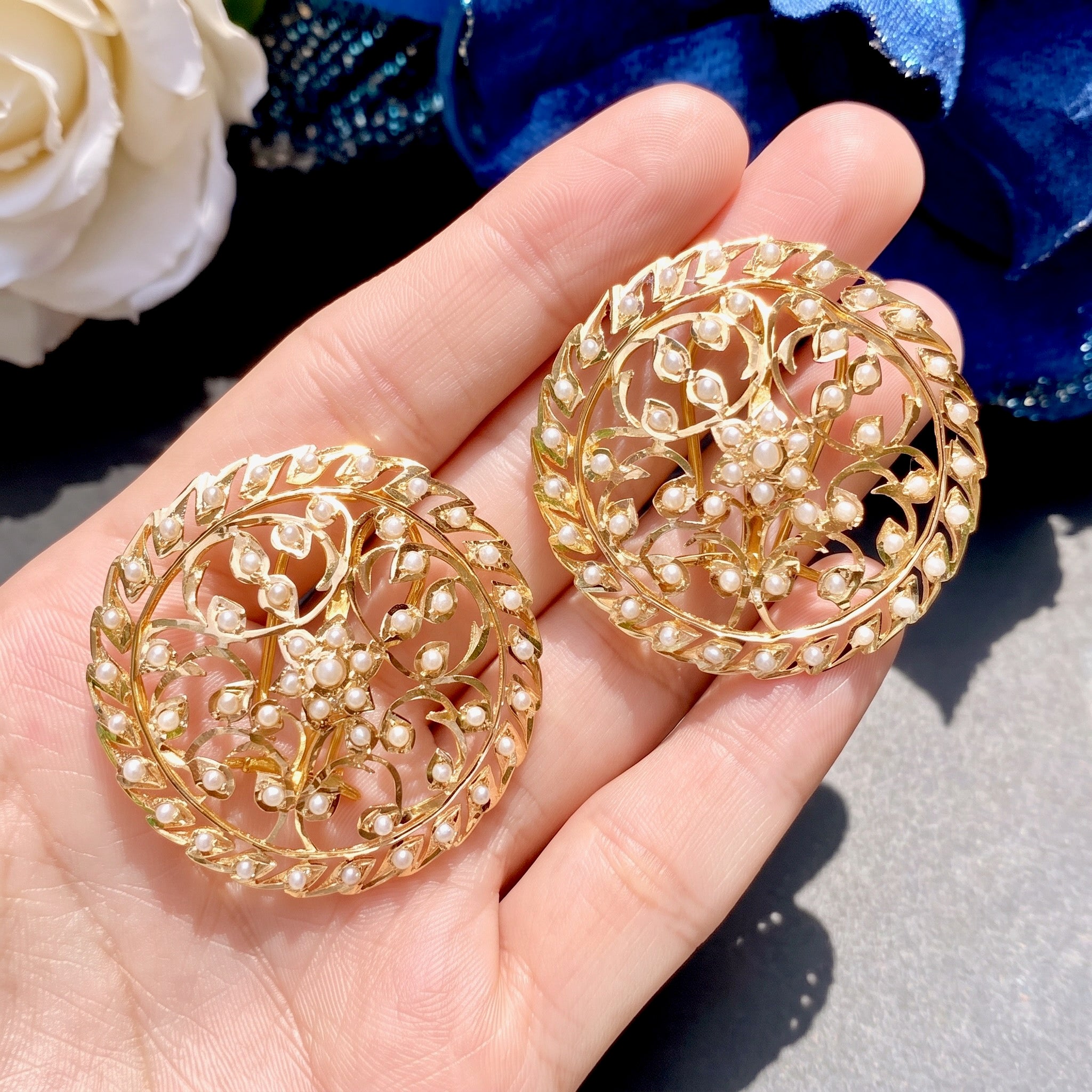 22k gold indian pasha stud earrings with freshwater pearls under 3 tola