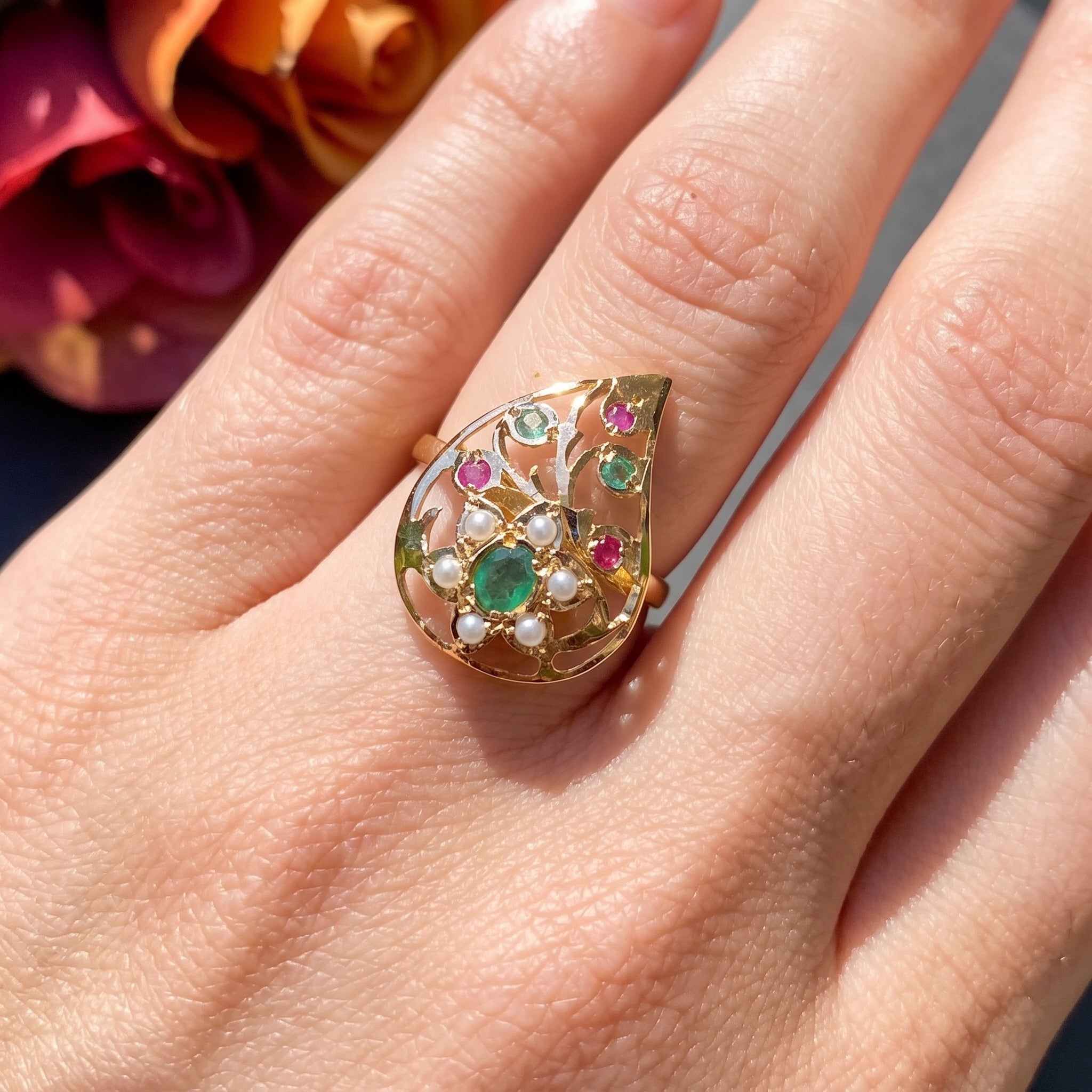 22k gold ring for women with ruby emerld