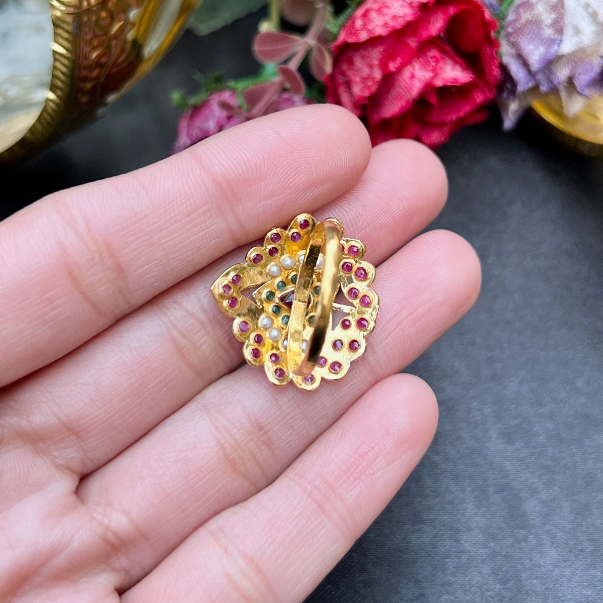 small jadau gold ring