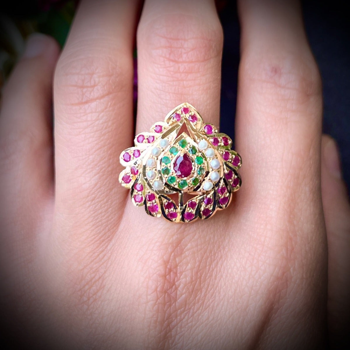 small jadau gold ring