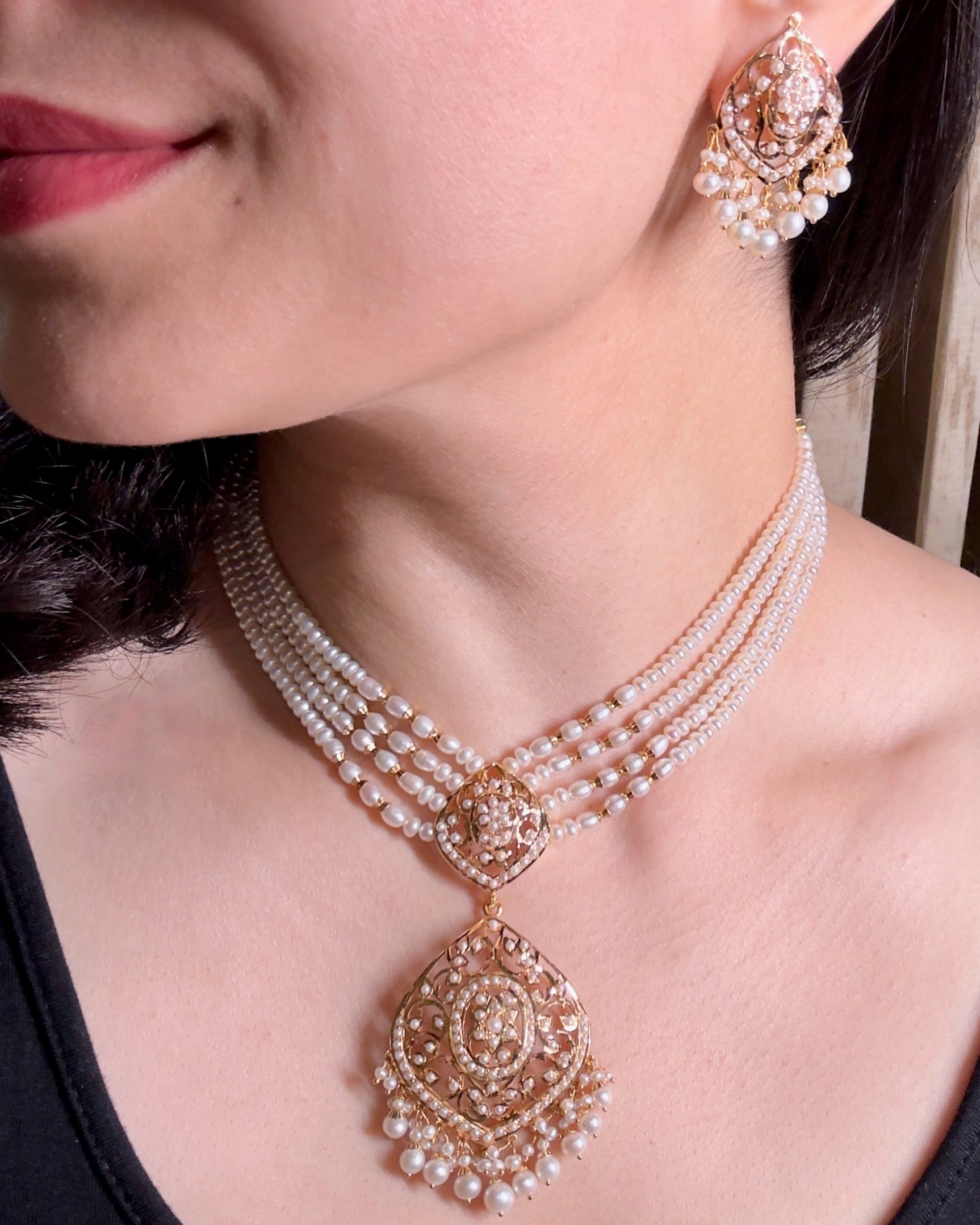 gold pearl choker set