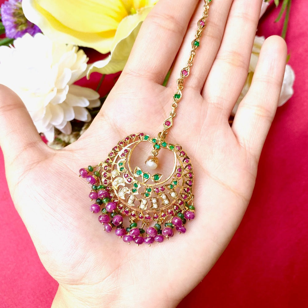 chandbali style tikka