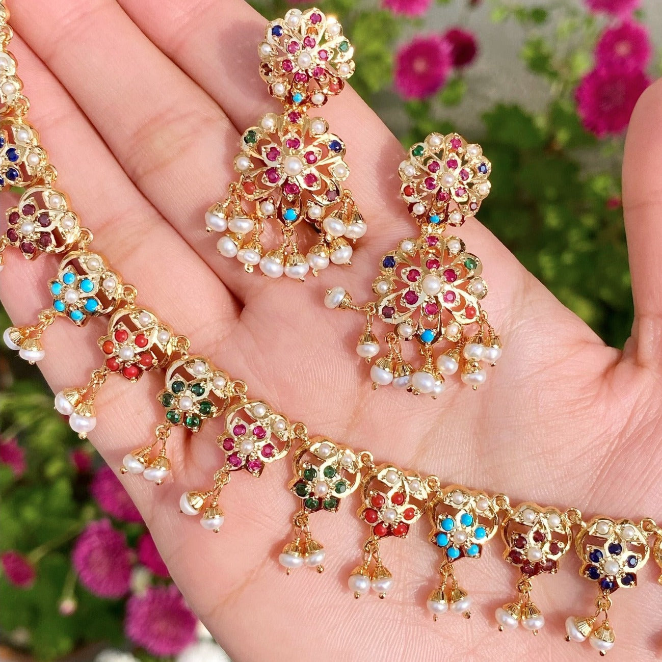 light weight Navaratna necklace set