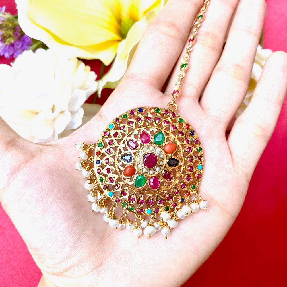 round pakistani nauratan tikka for women