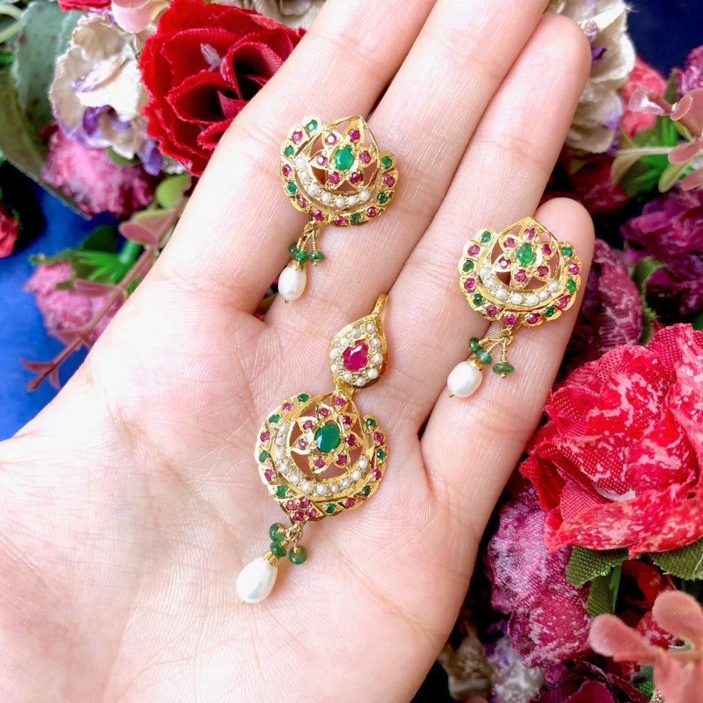 pakistani ruby emerald pendant set