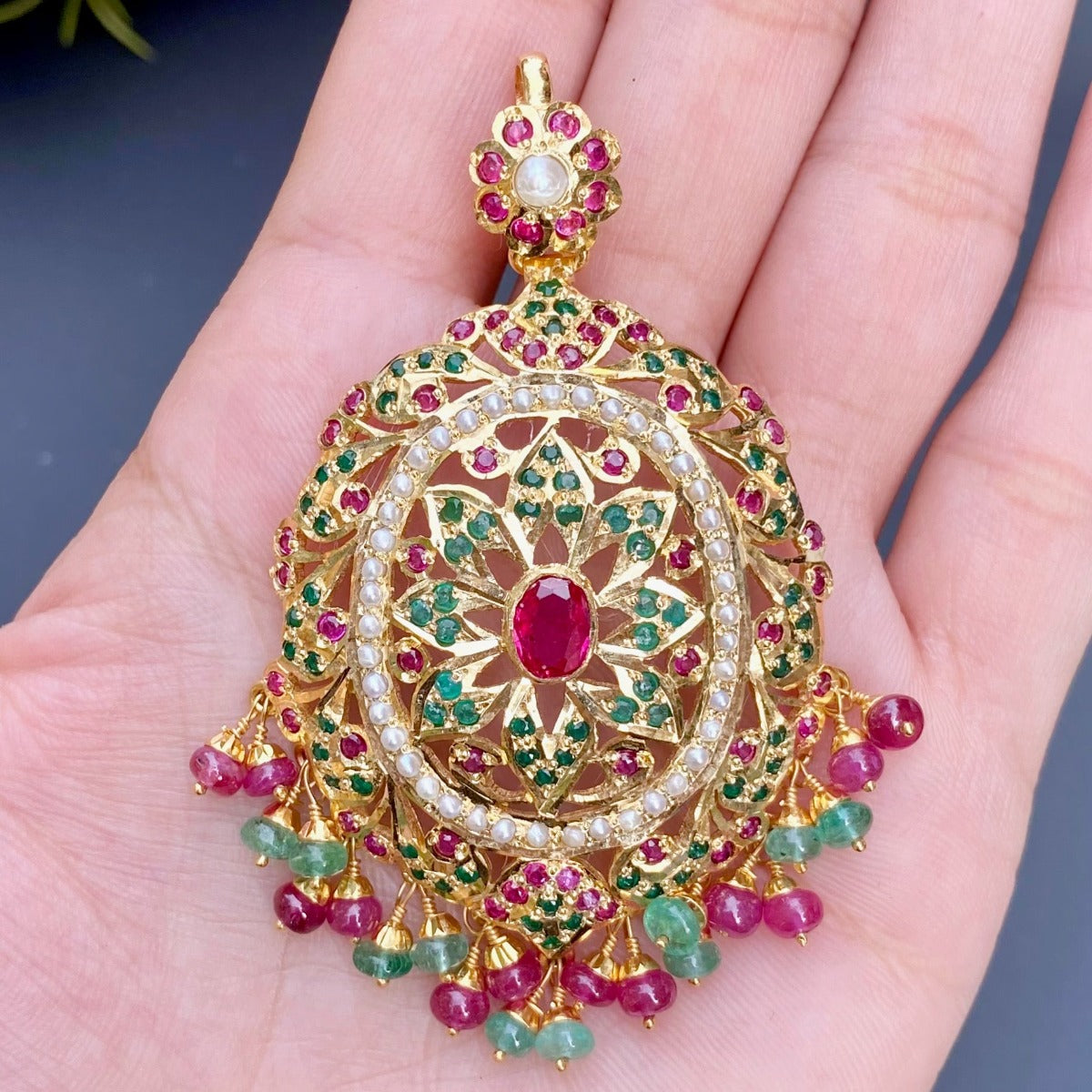 tricolor pendant designs
