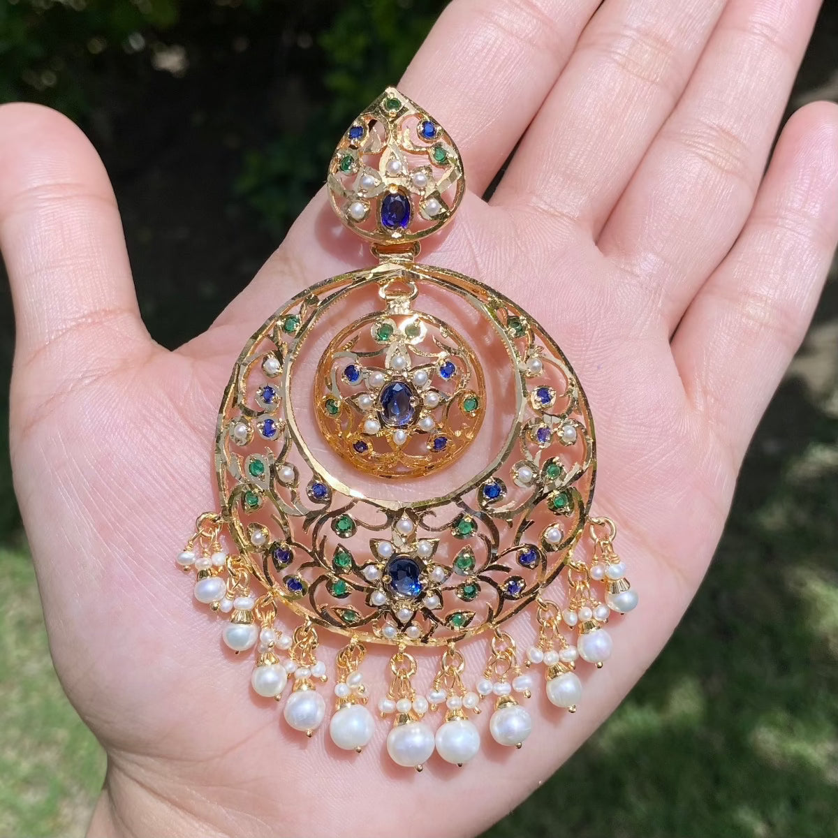 silver pendant with antique vintage design