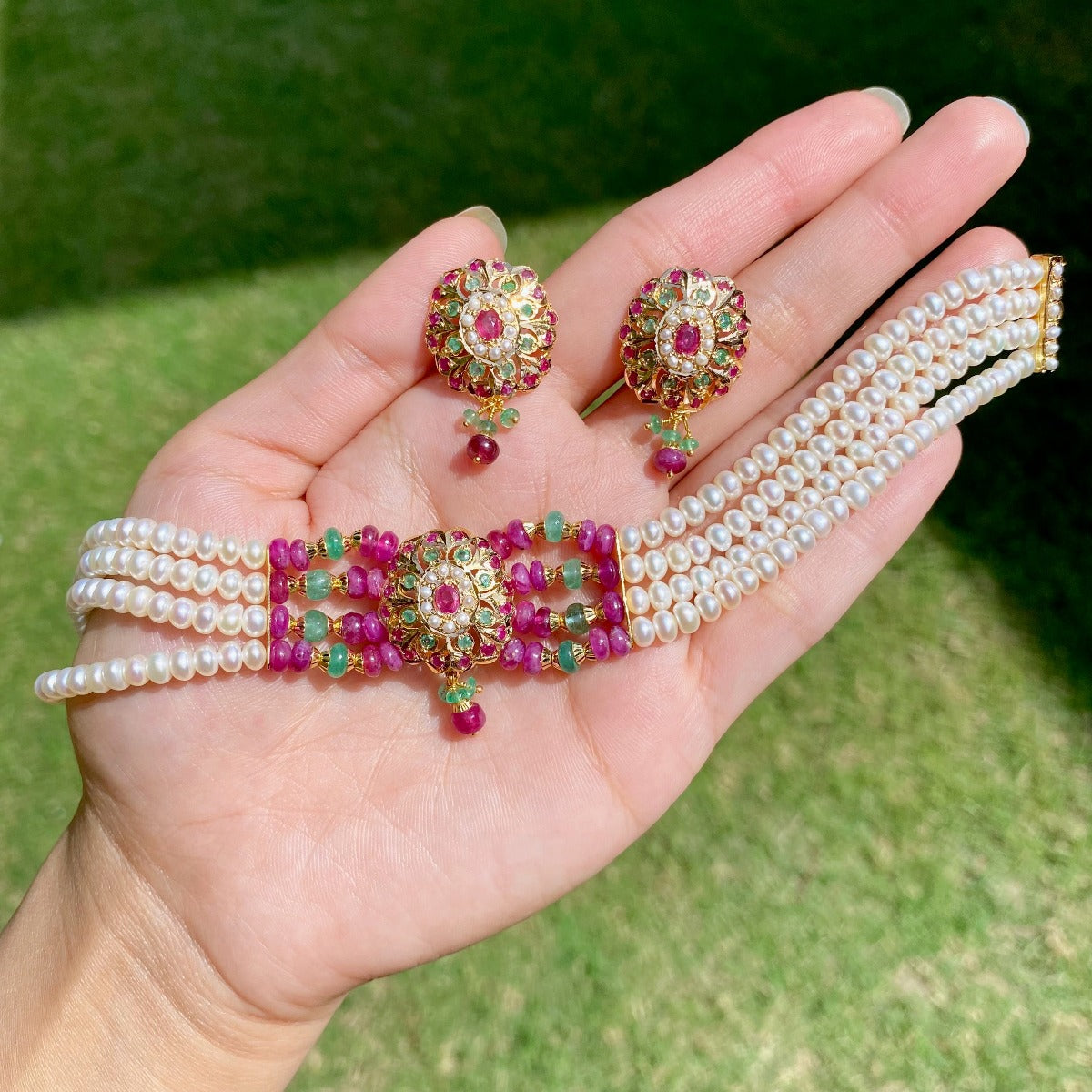 dainty gold choker india