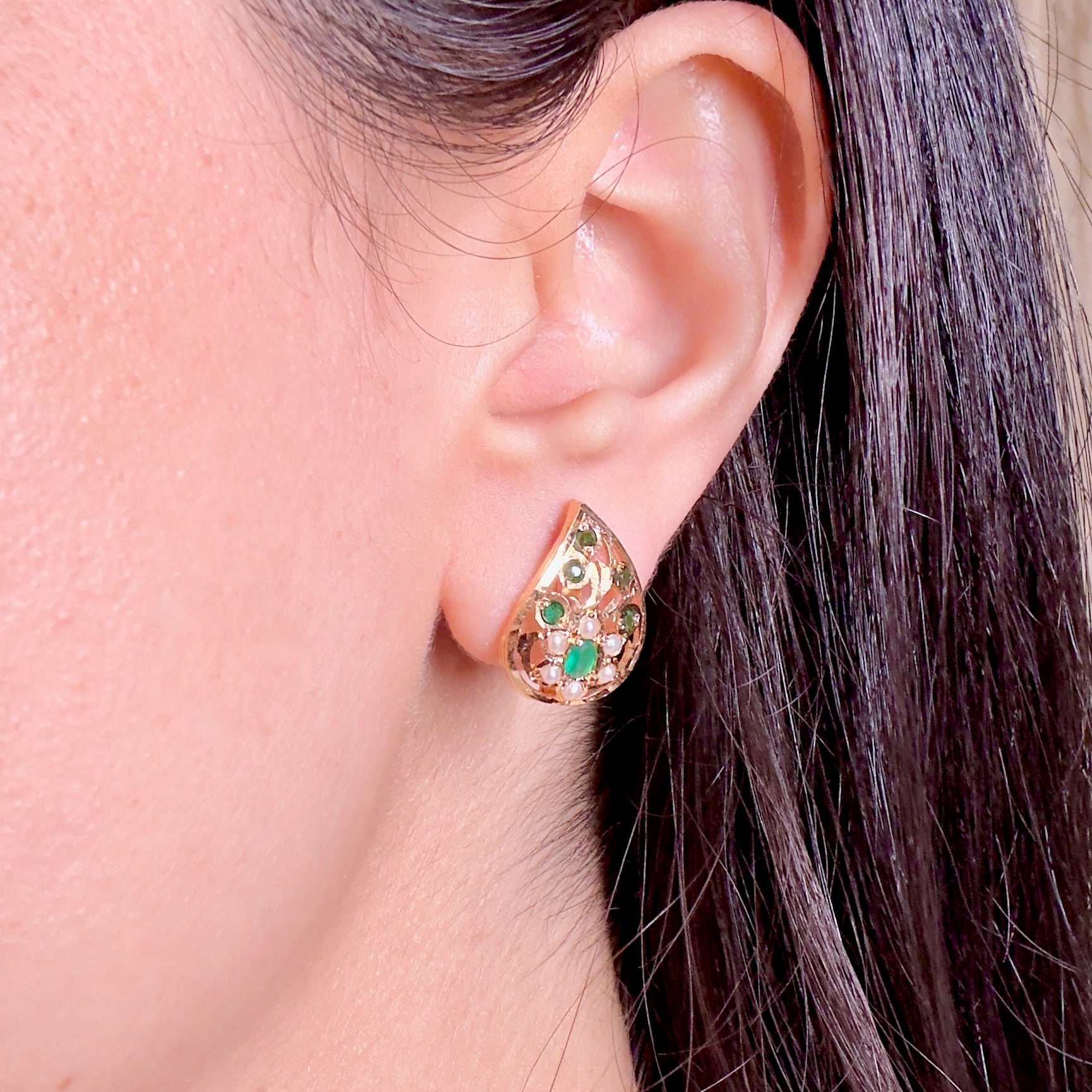 emerald studs for girls