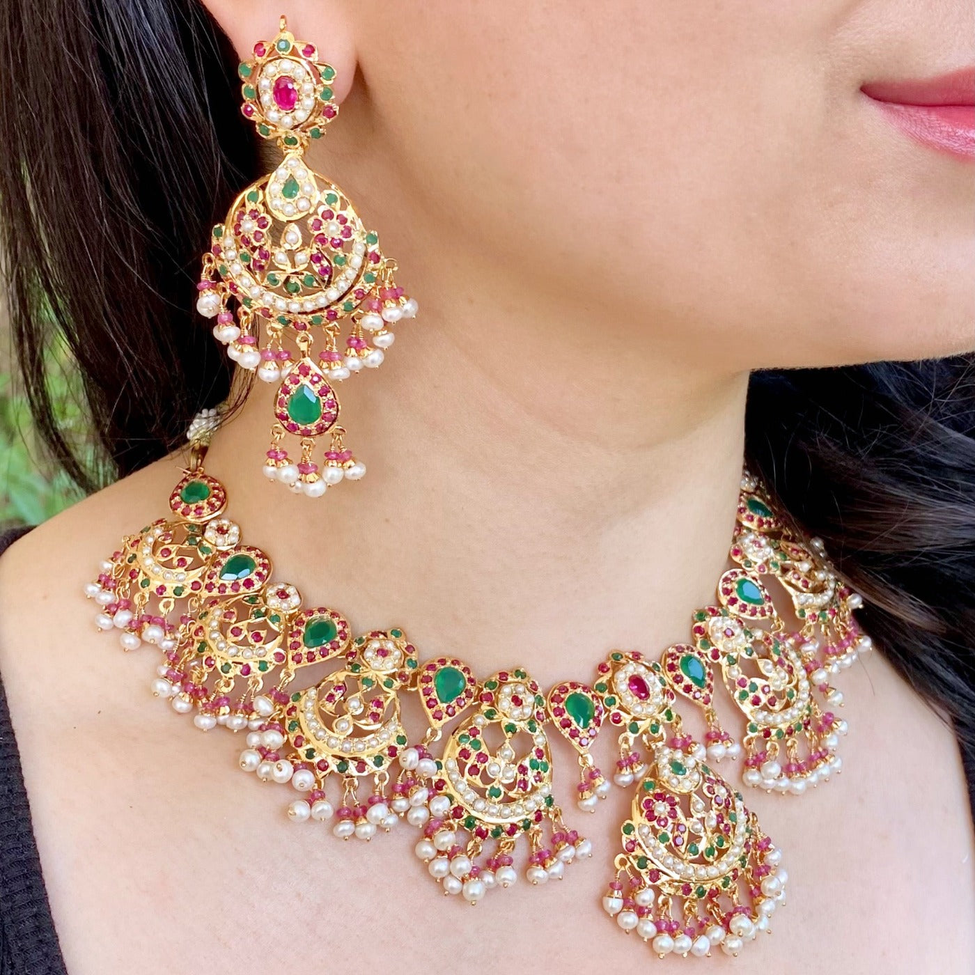 broad jadau necklace set ruby emerald