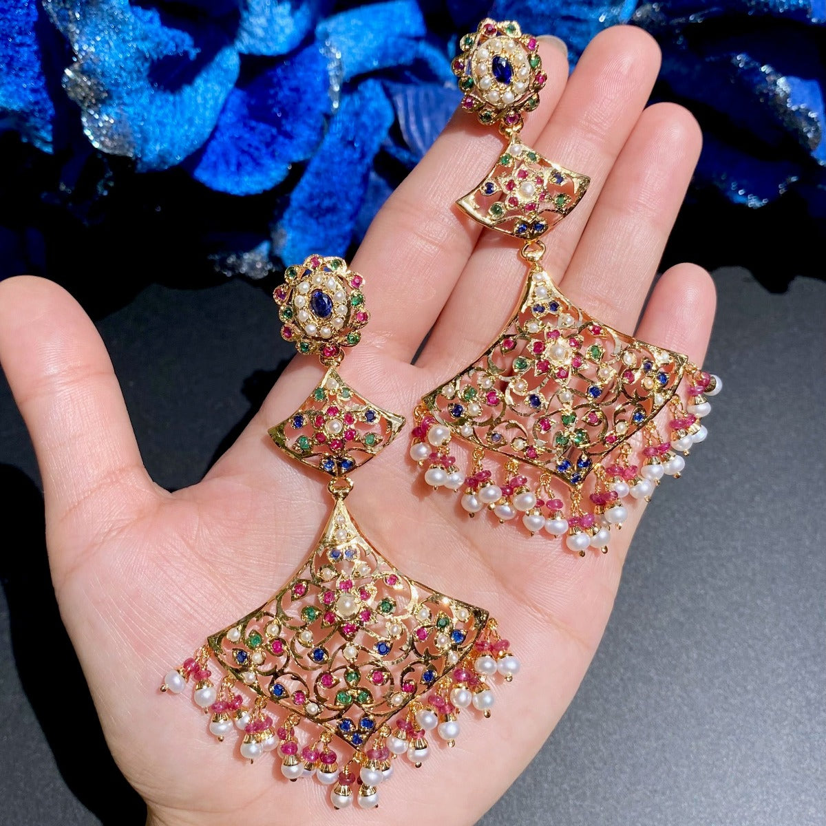 broad necklace set with neelam blue sapphire stones