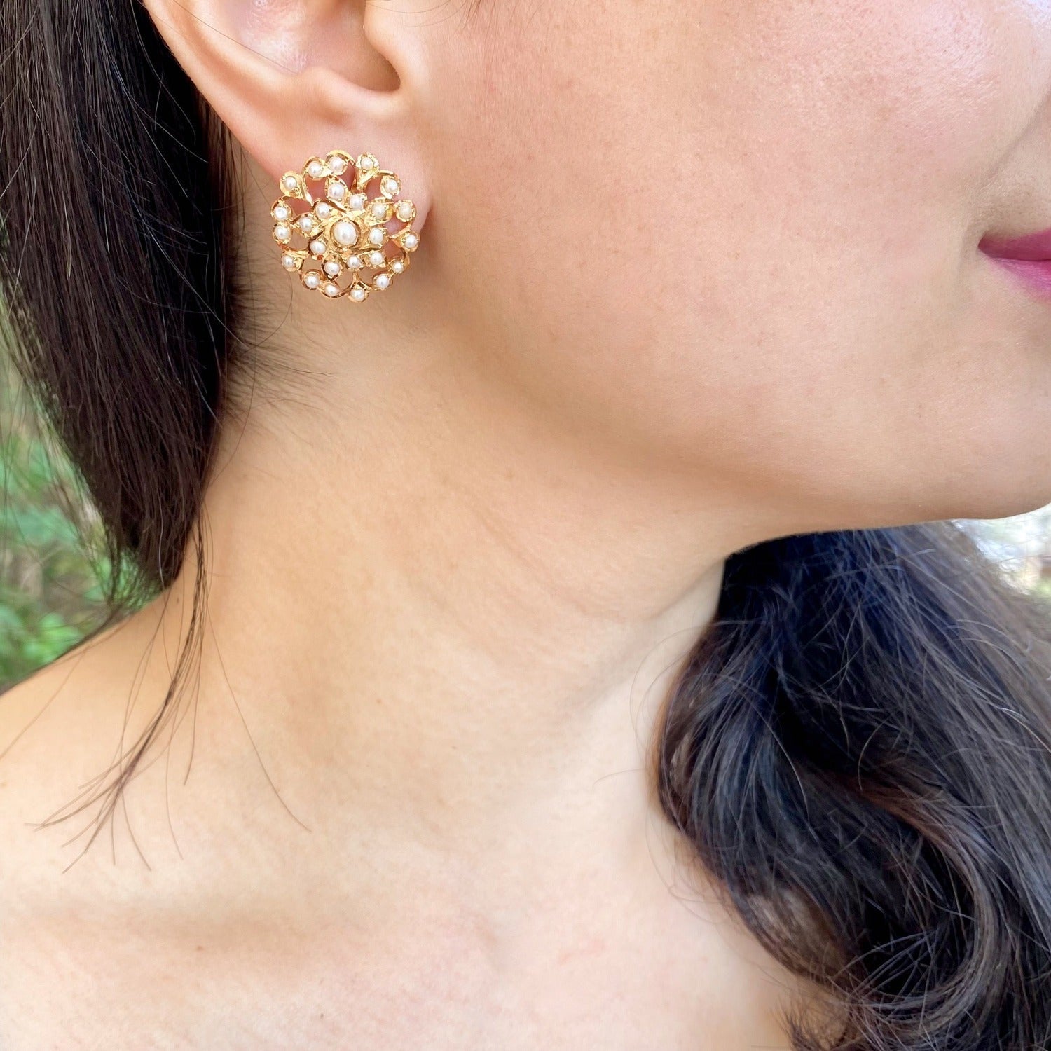 pearl studs