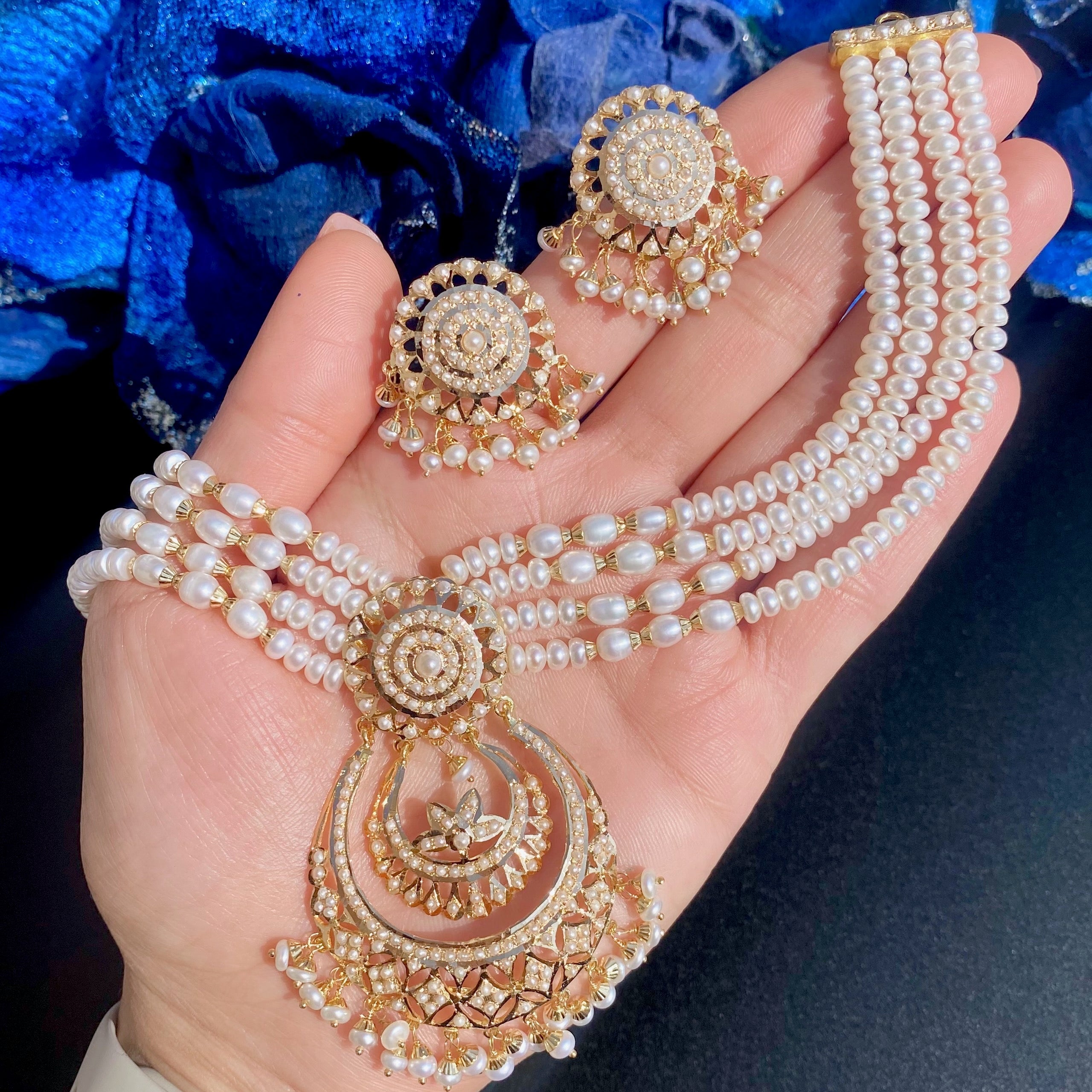 womens pearl choker gold