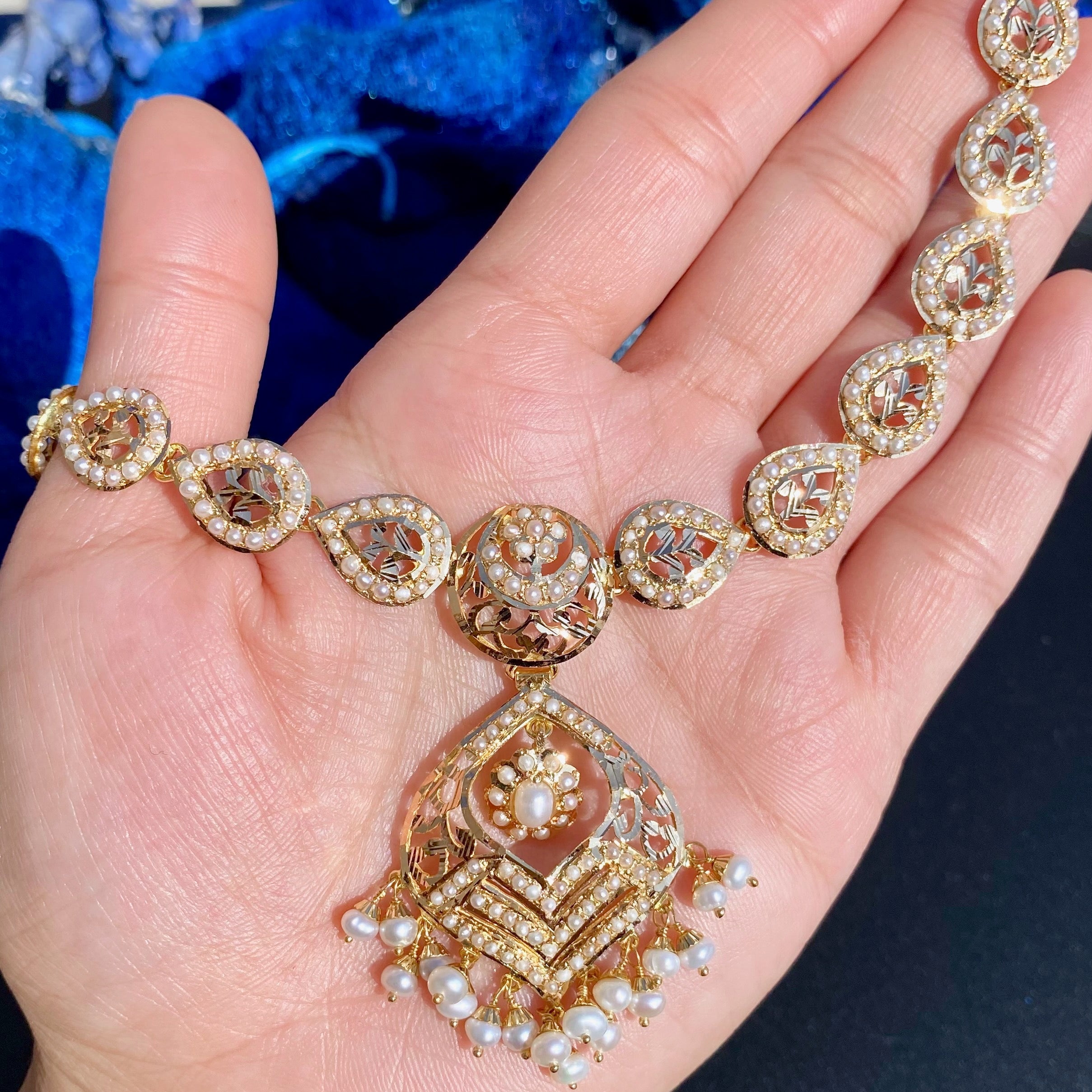 pearl set gold