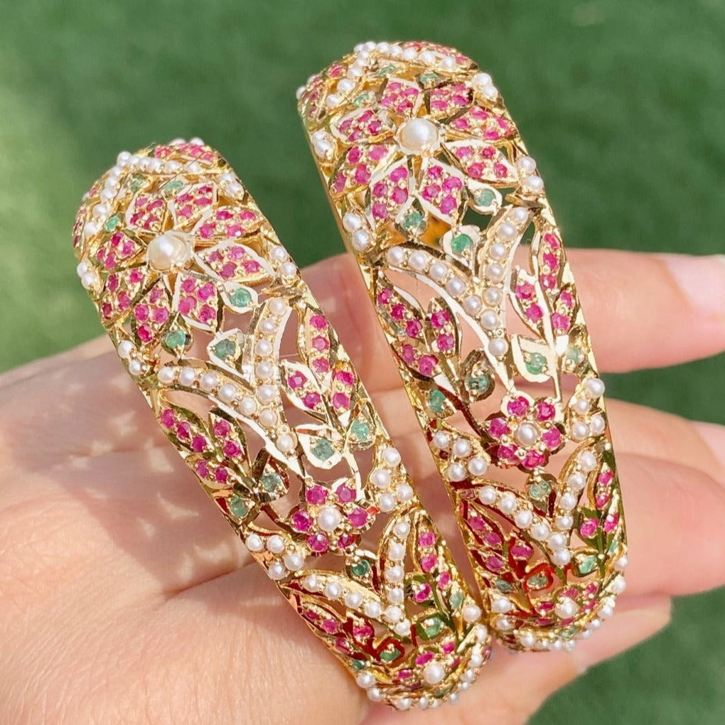 gold plated Indian jadau bangles
