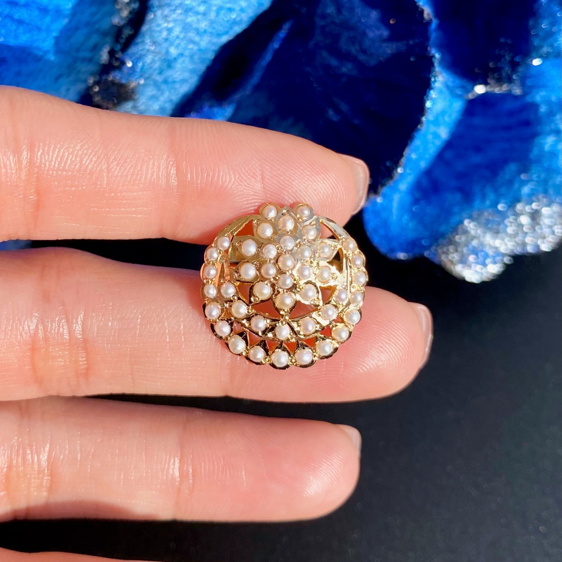 gold ring for gifting