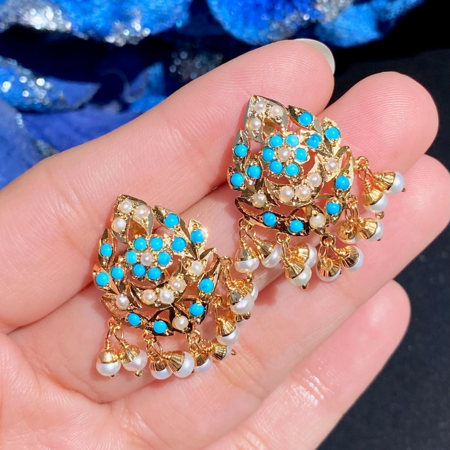 dainty womens turquoise necklace