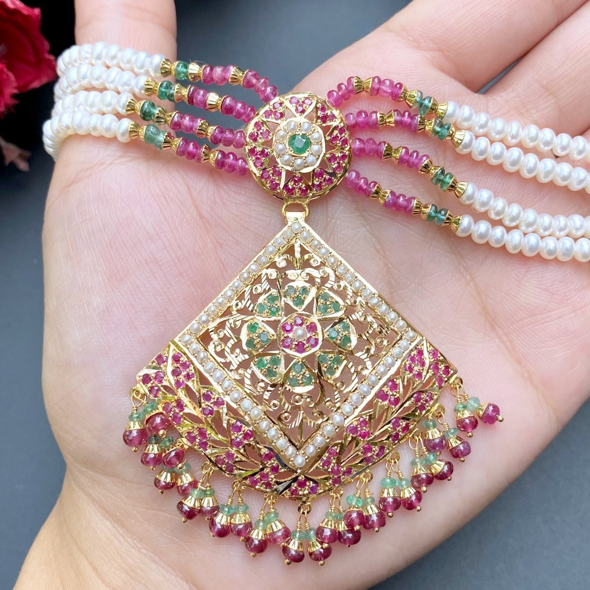 multicoloured jadau choker necklace