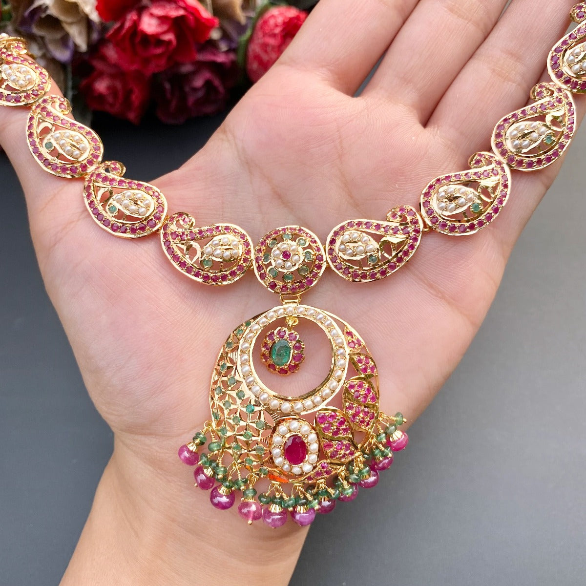 paisley design necklace set gold