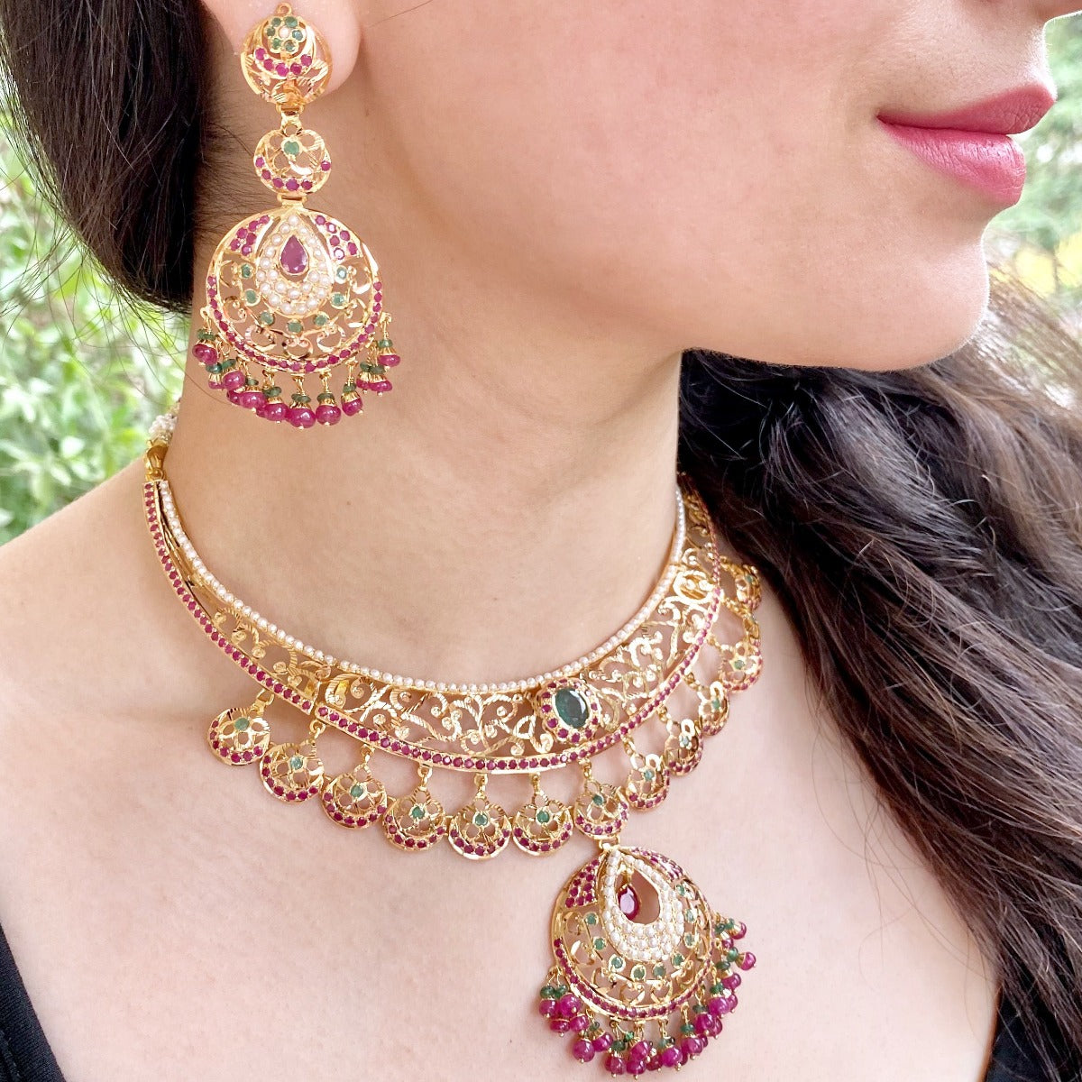 jadau rod set in 22 carat gold