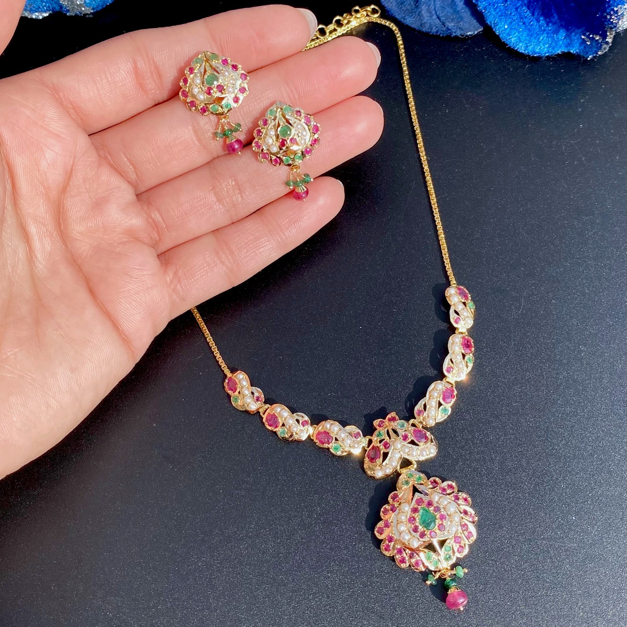 minimal gold necklace set