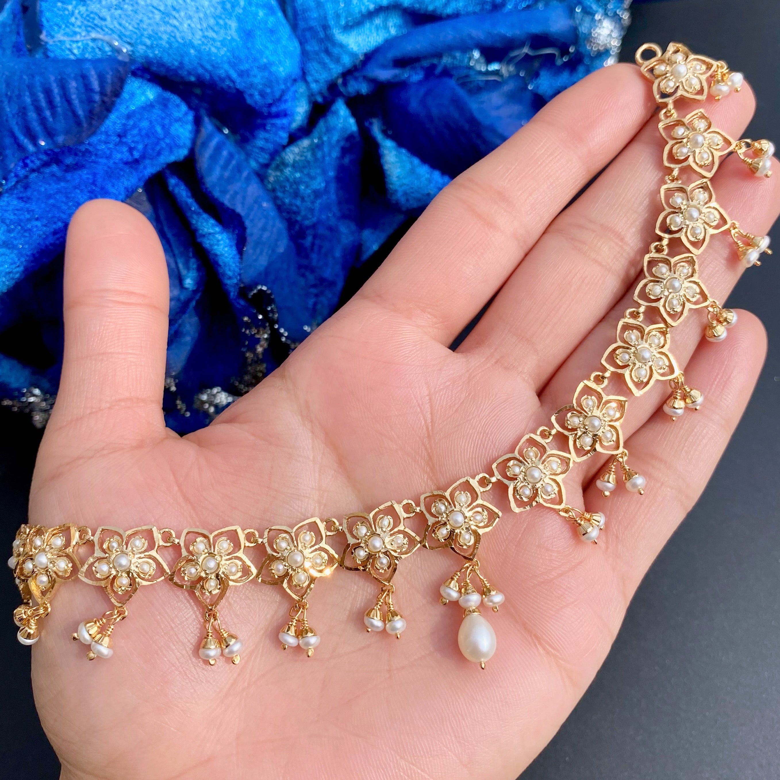 modern pearl necklace