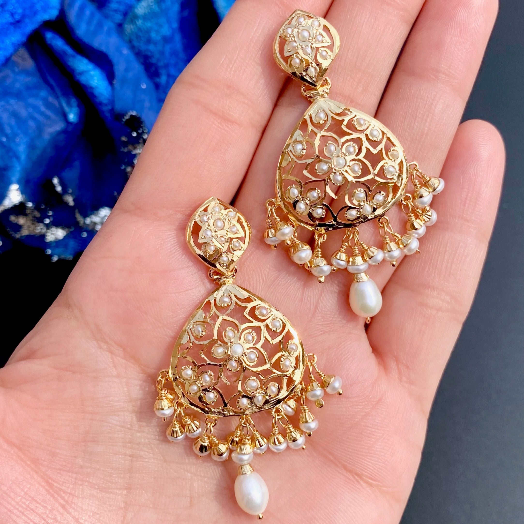 modern pearl necklace