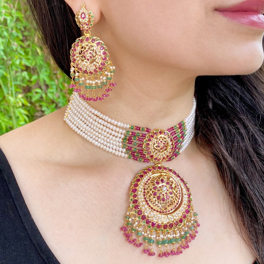 Hyderabadi mughal choker necklace in gold and real stones