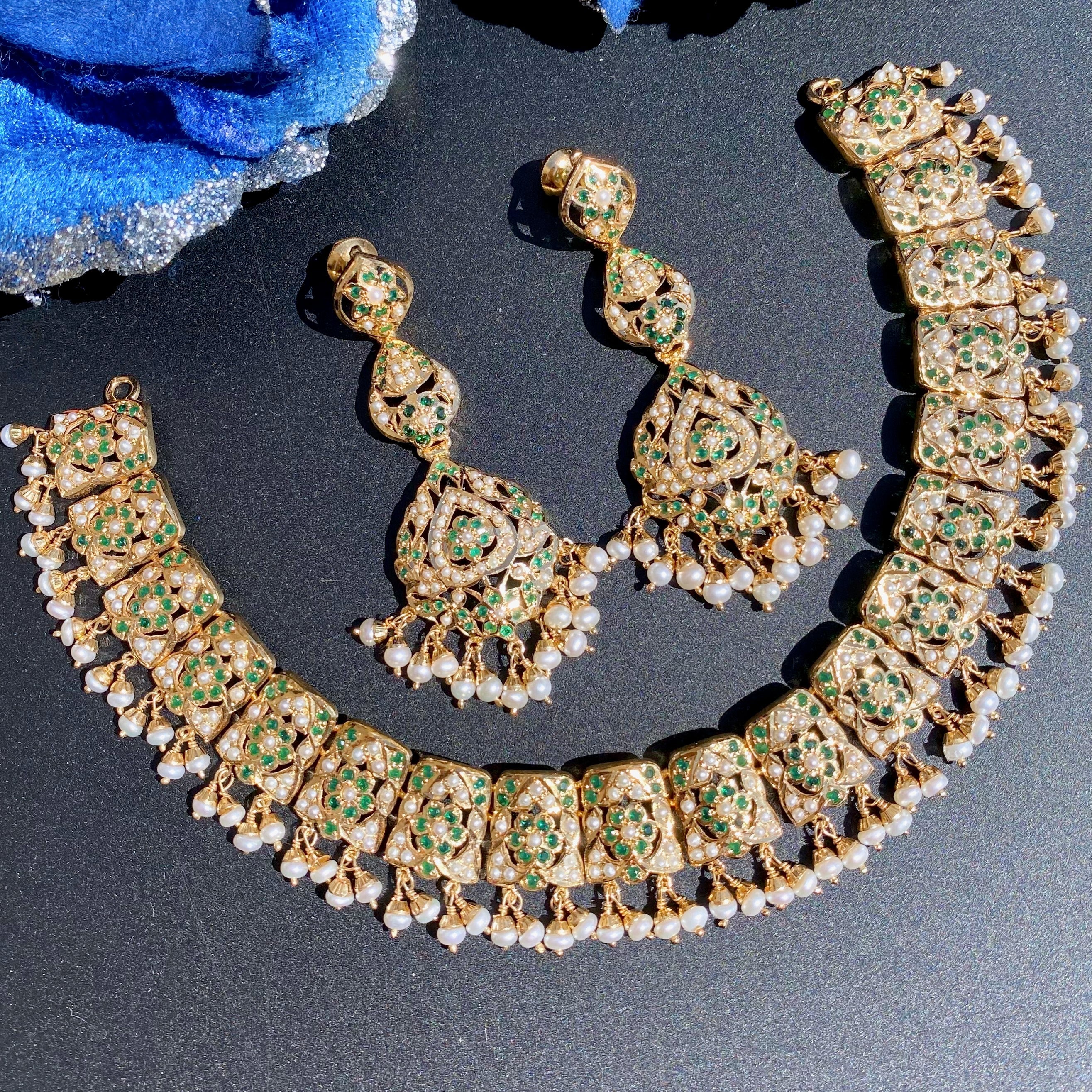 green necklace set indian