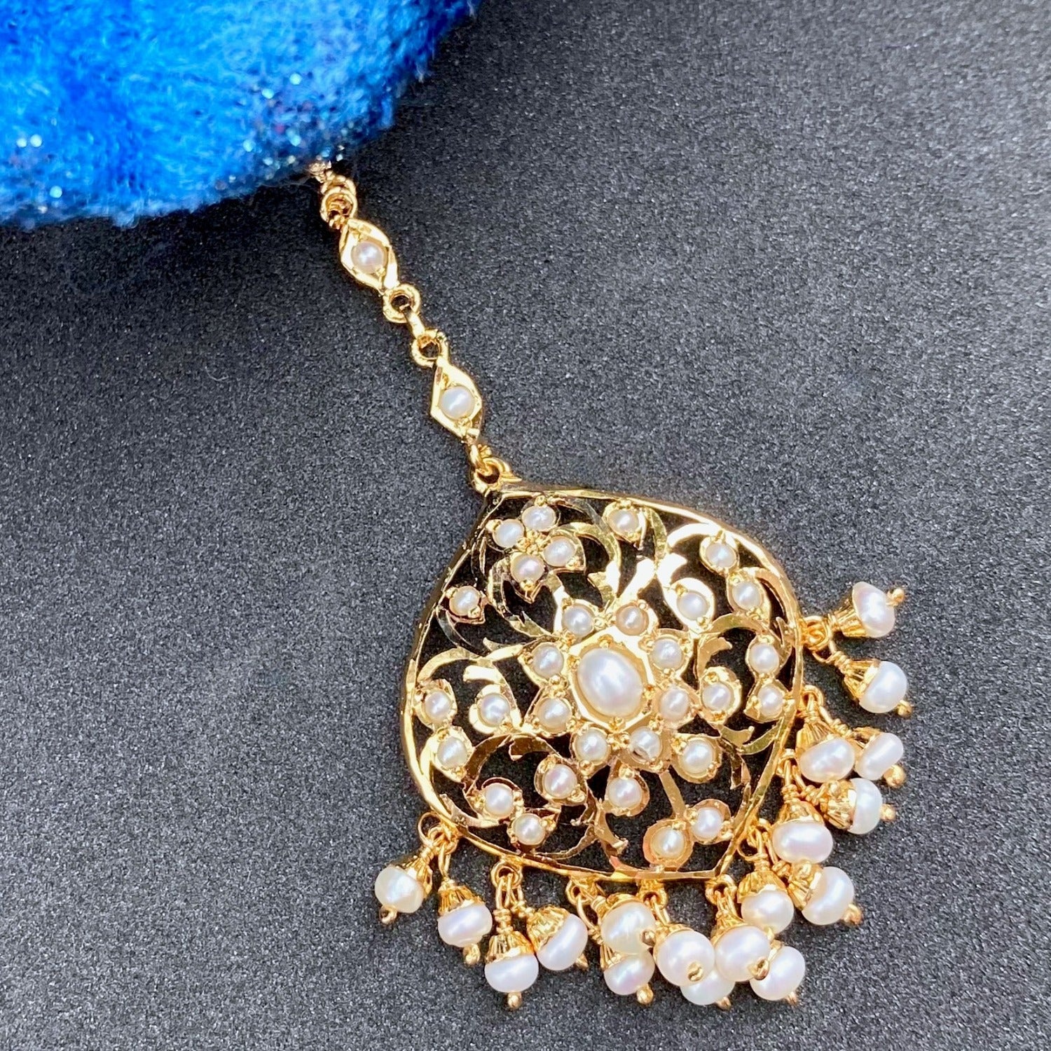 indian pearl maang teeka