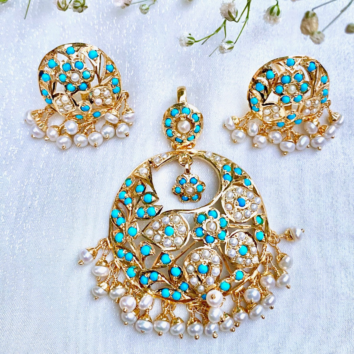 antique feroza locket set for girls in mughal design