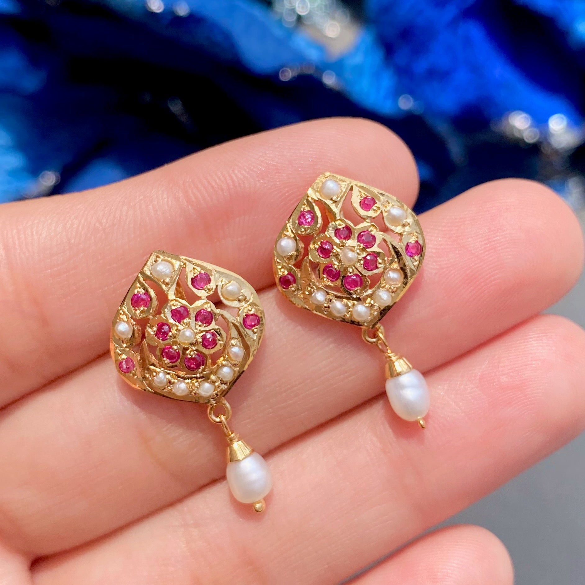 dailywear stud earrings