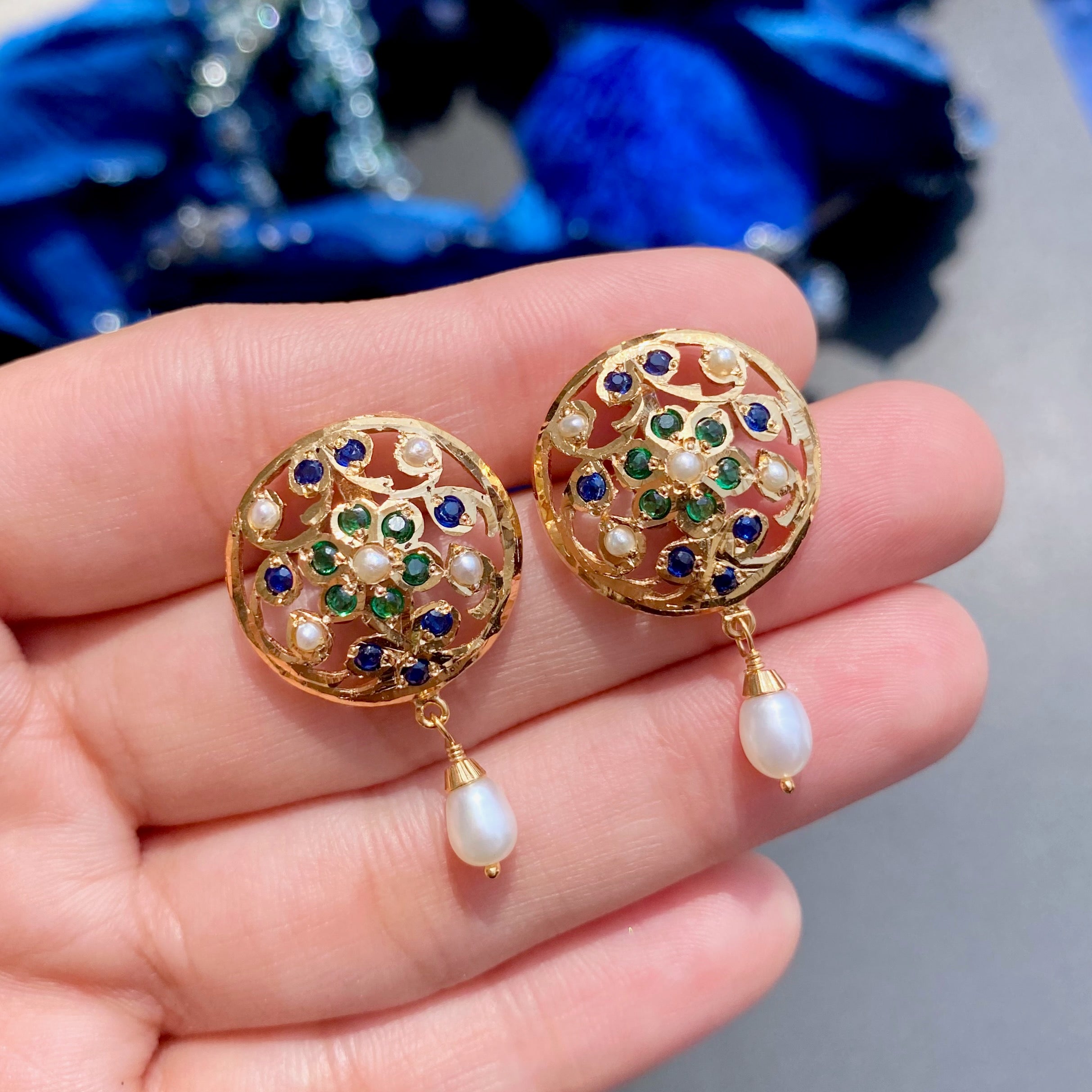 small round studs for girls