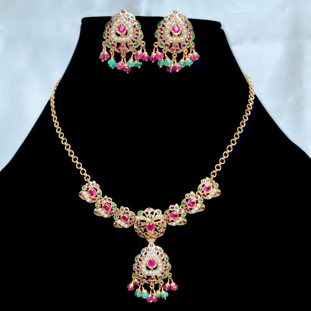 hyderabadi ruby emerald necklace