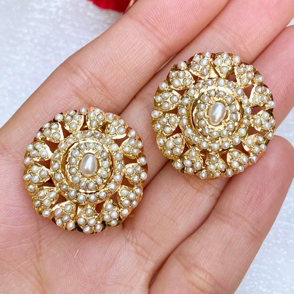 fashion pearl earrings