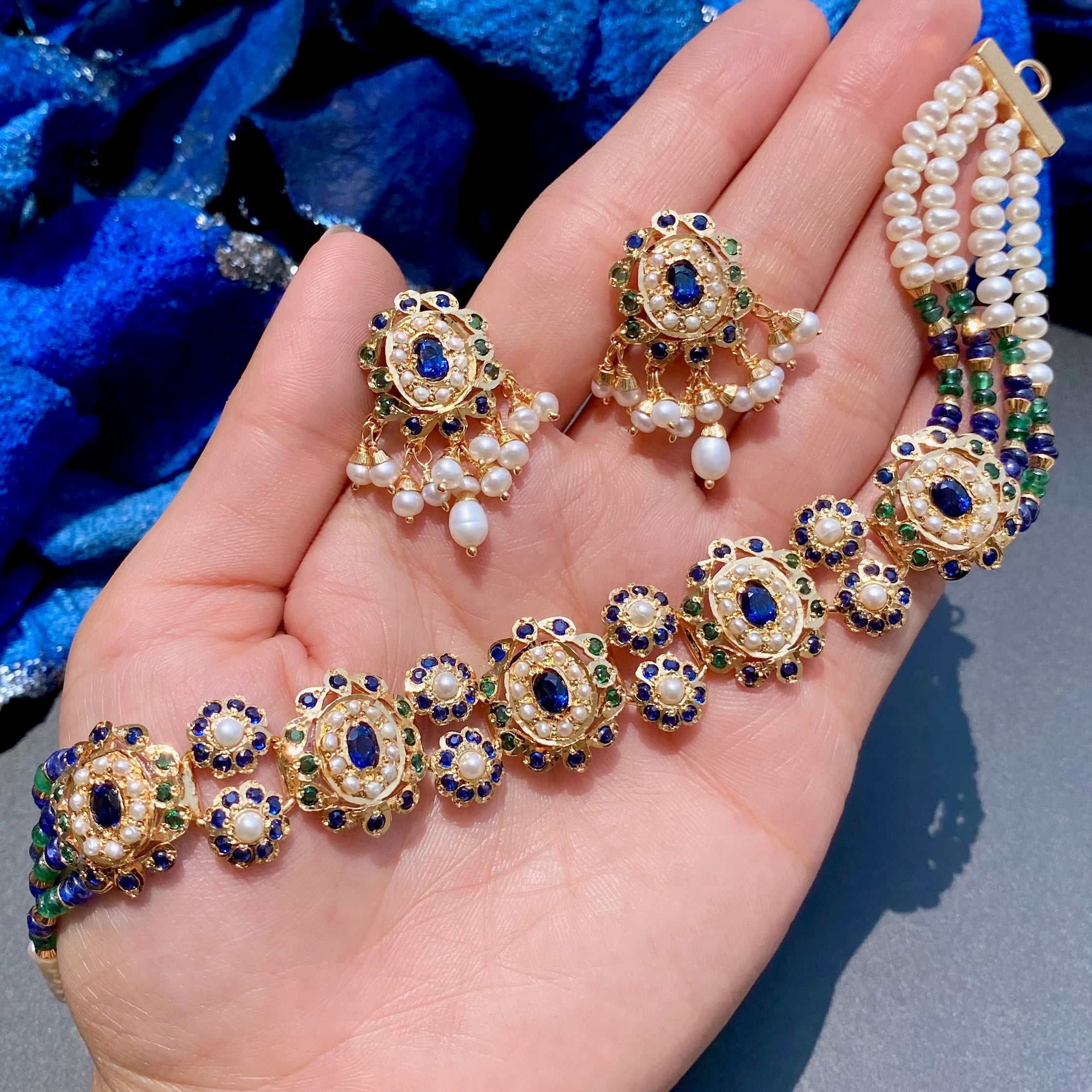 sophisticated choker design