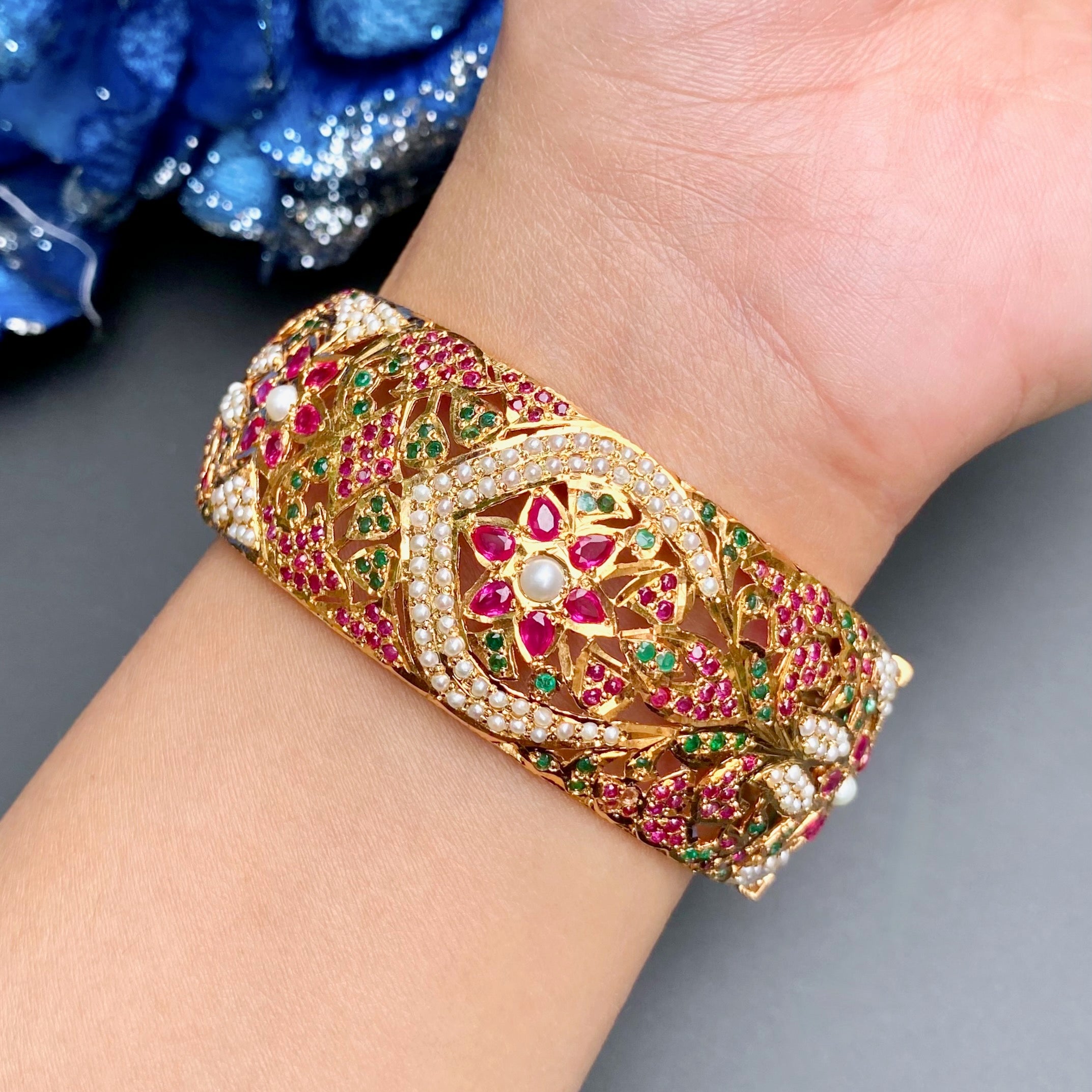 broad jadau bangle