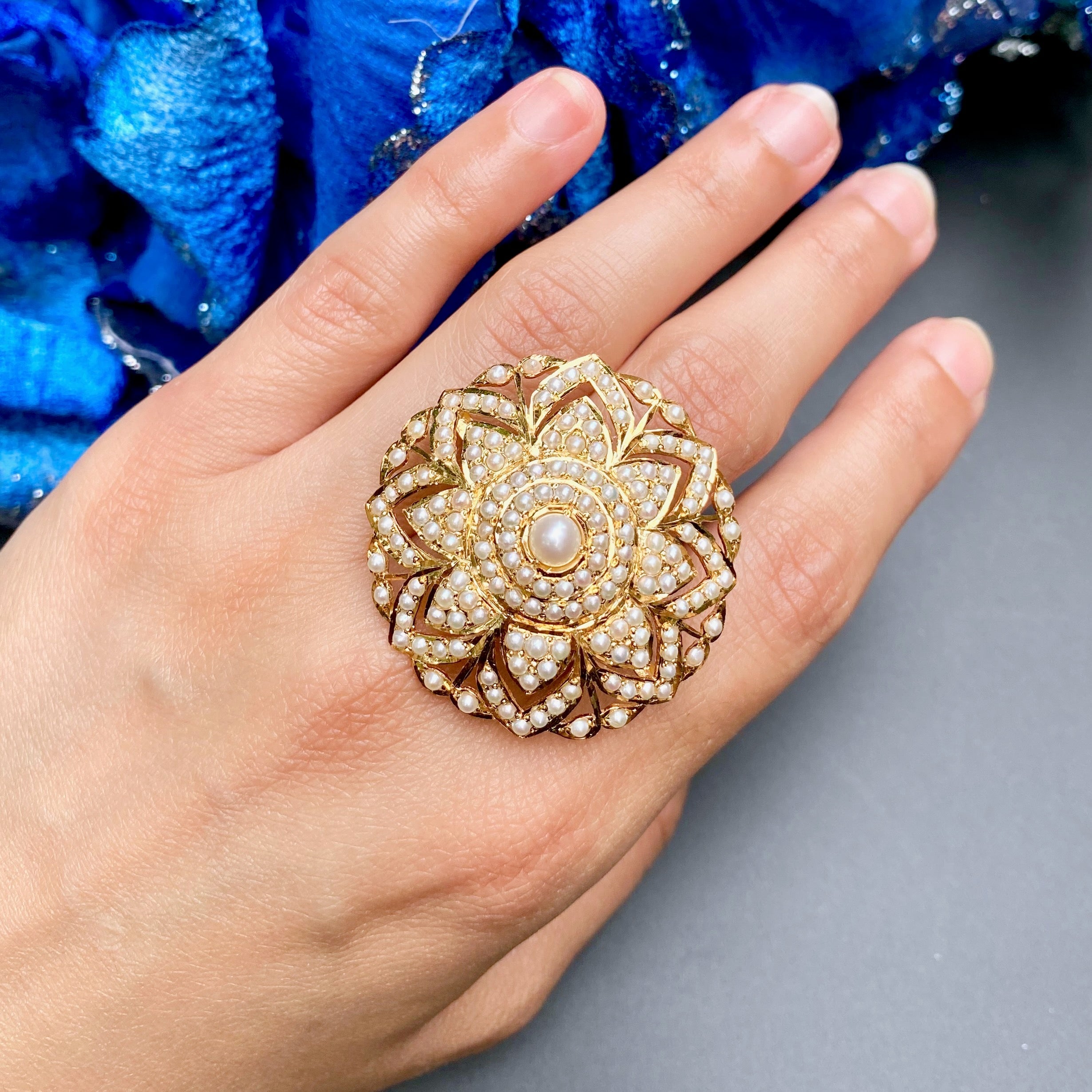 womens pearl ring
