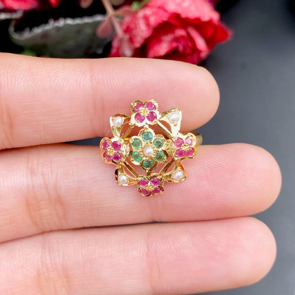 ladies gold ring indian ruby emerald pearl