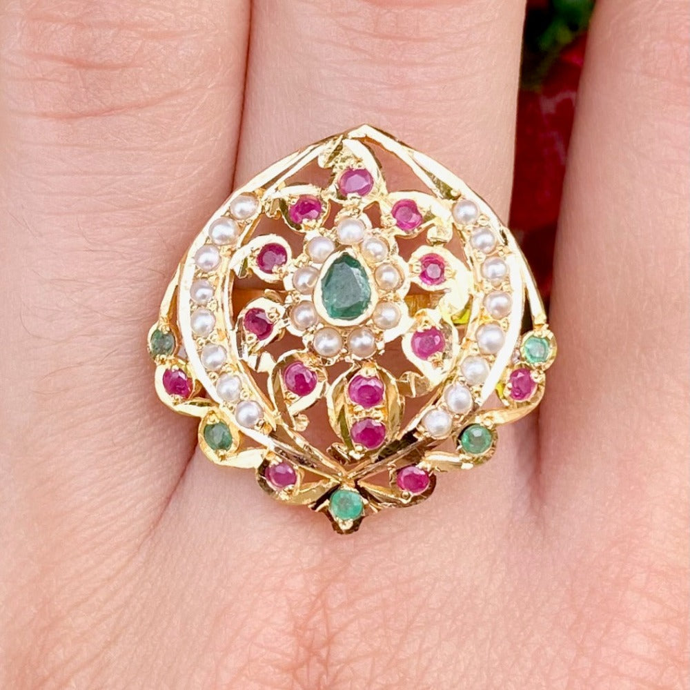 jadau gold ring ruby emerald pearl