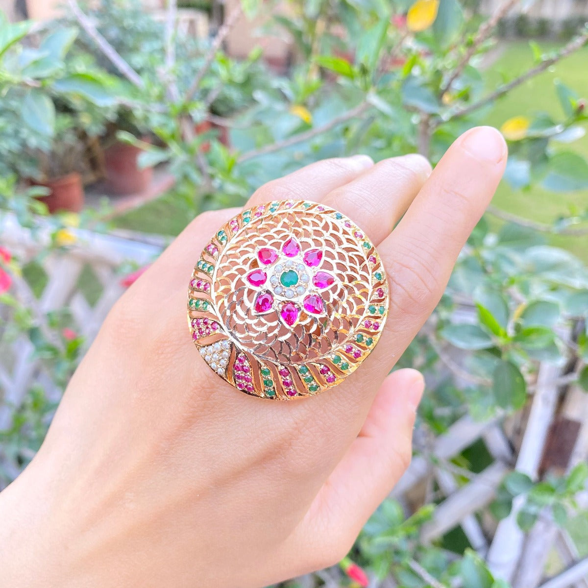 ladies cocktail ring jadau