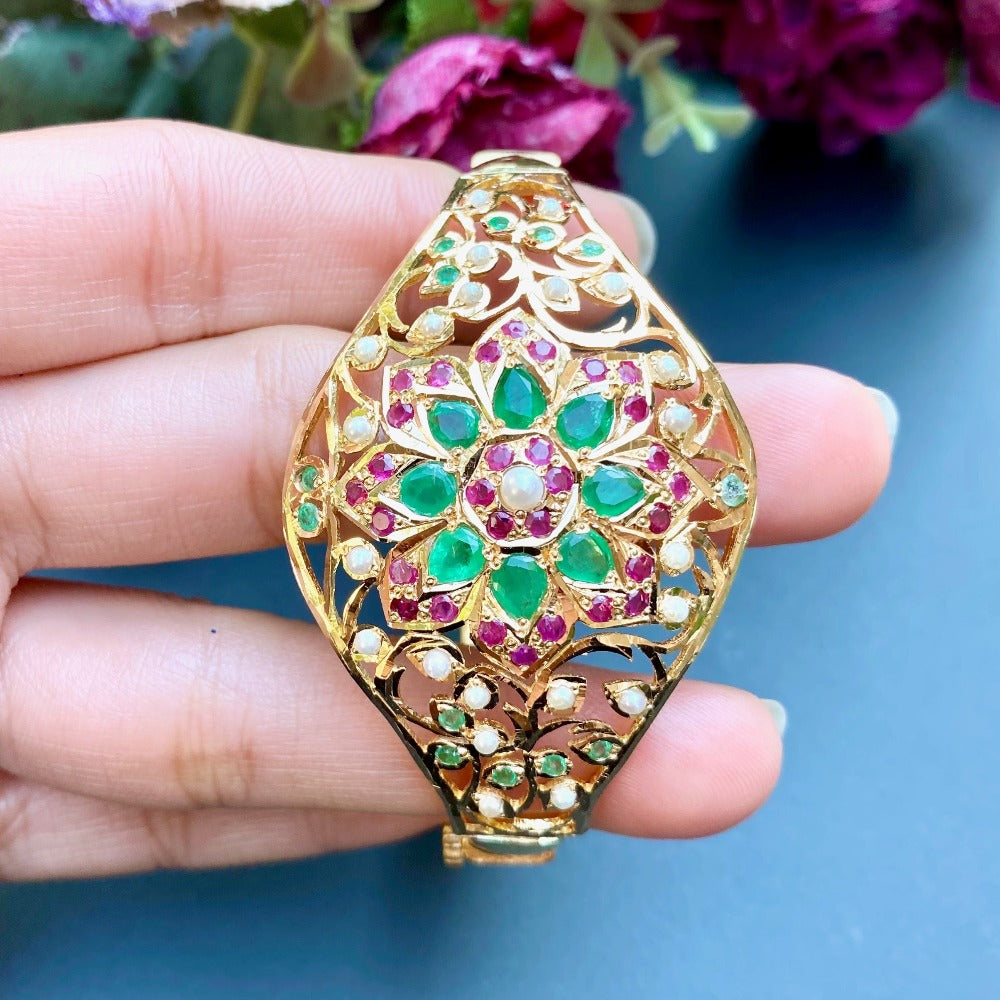 indian gold bracelet designs for women