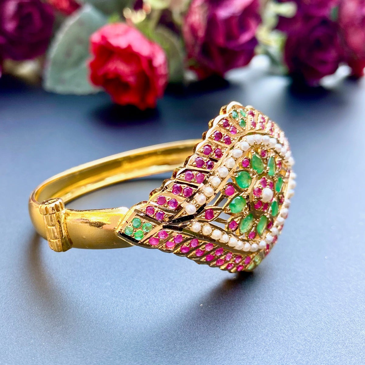 indian gold bracelet design inspired by tanishq jewellers