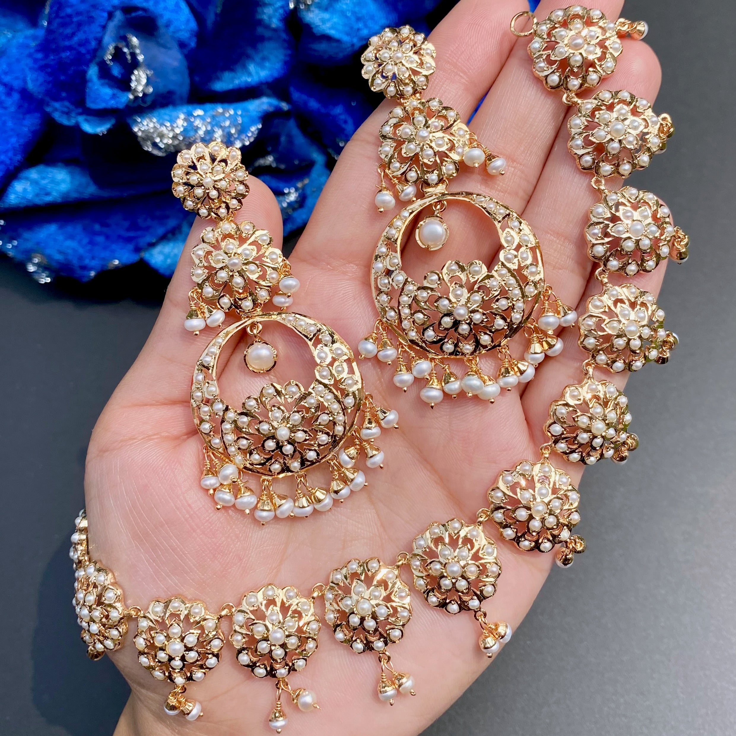 pearl necklace with chandbali