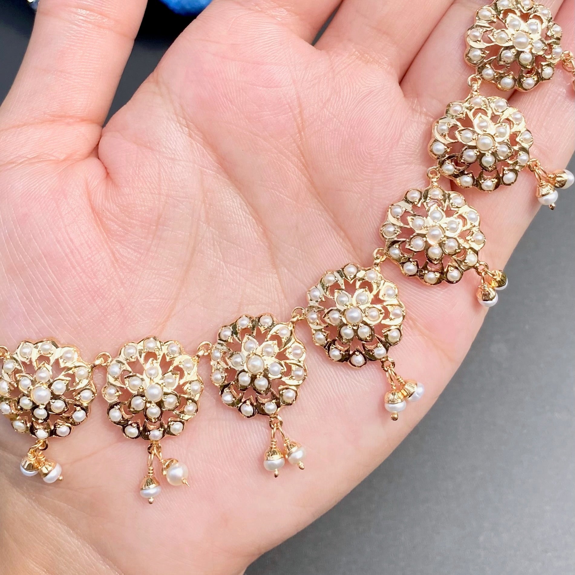 pearl necklace with chandbali