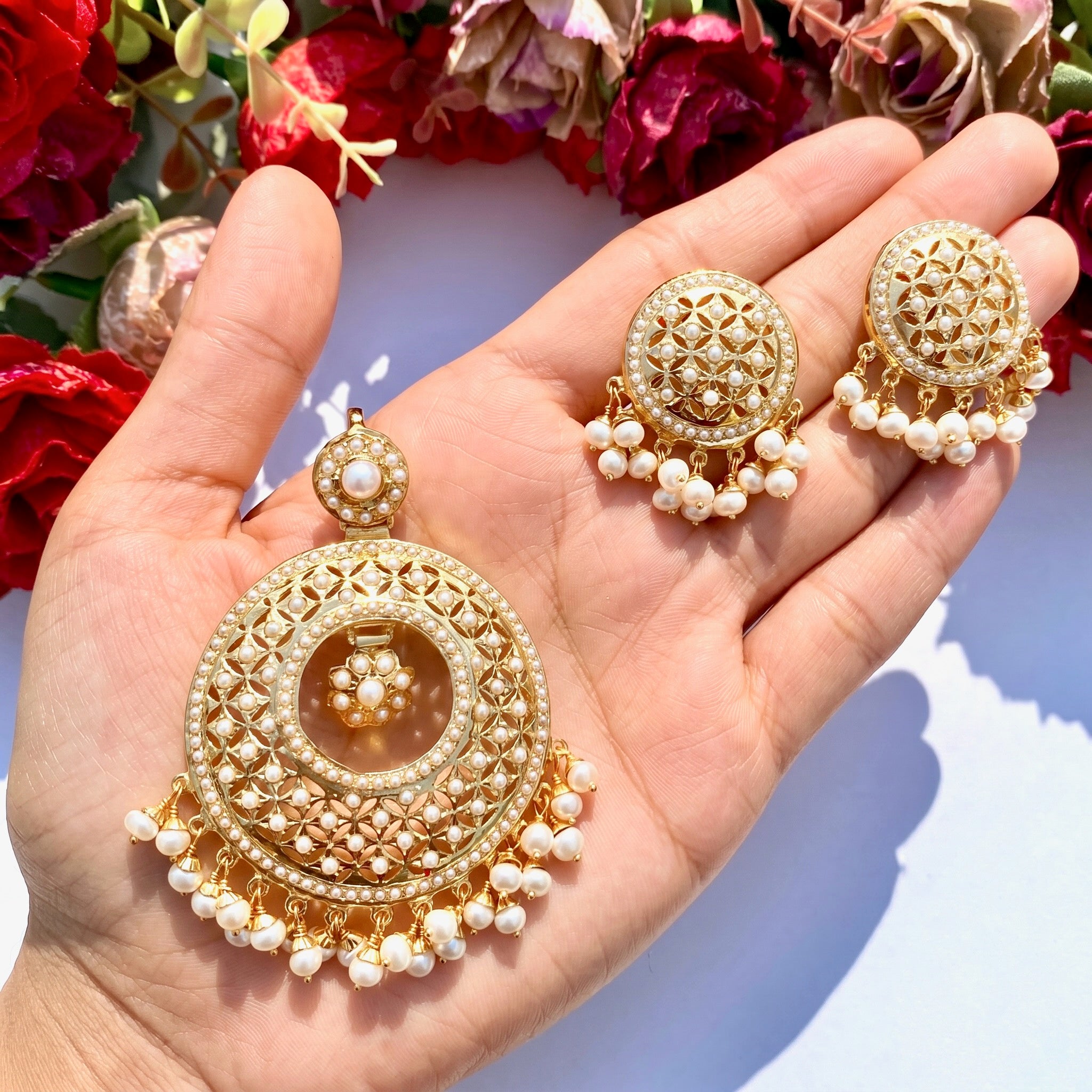real pearl pendant set under 20000