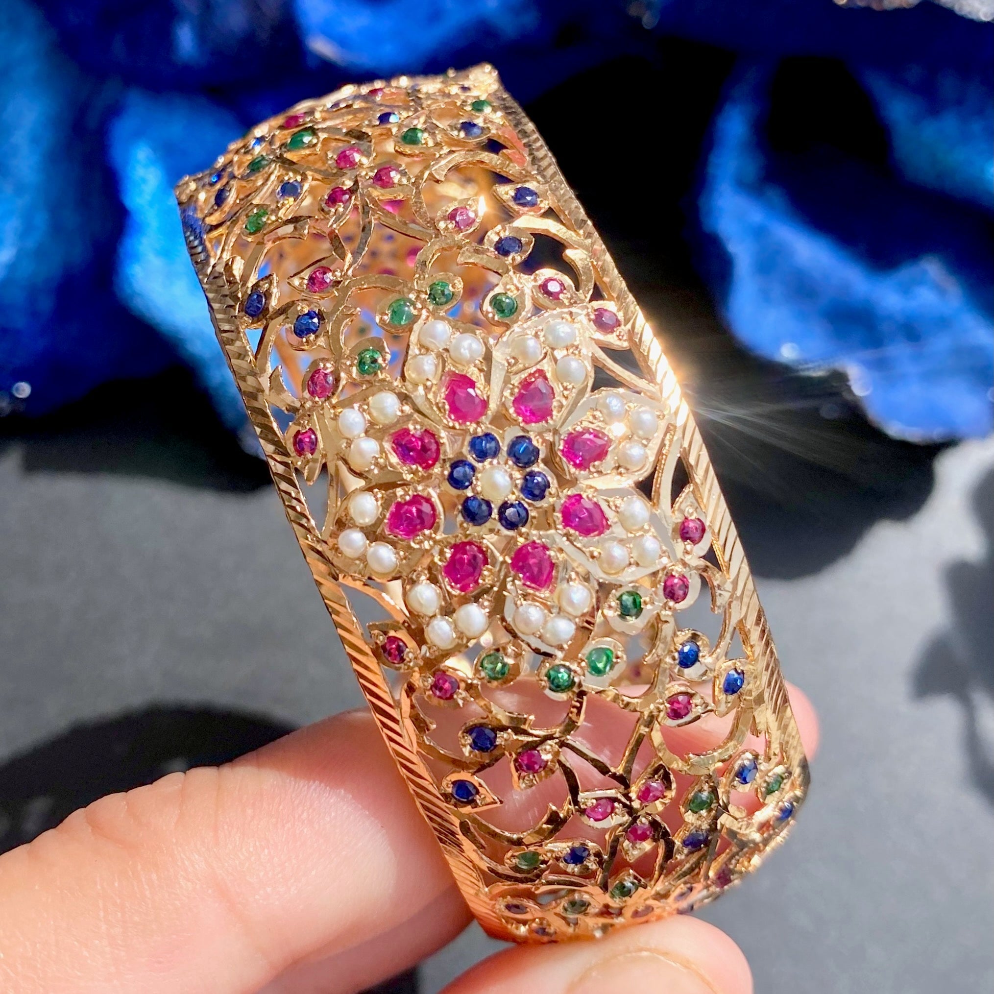 antique bangle design