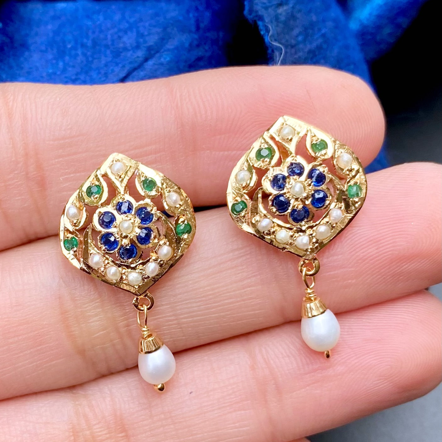 dailywear studs